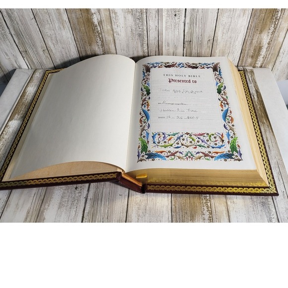 Holy Bible Jesus Christ and Saint Nicholas of Myra Religious Christian Book - Picture 7 of 9